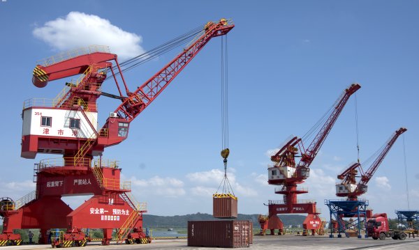 ���и۹��ʼ�װ�䴬����ʽ������Ӫ